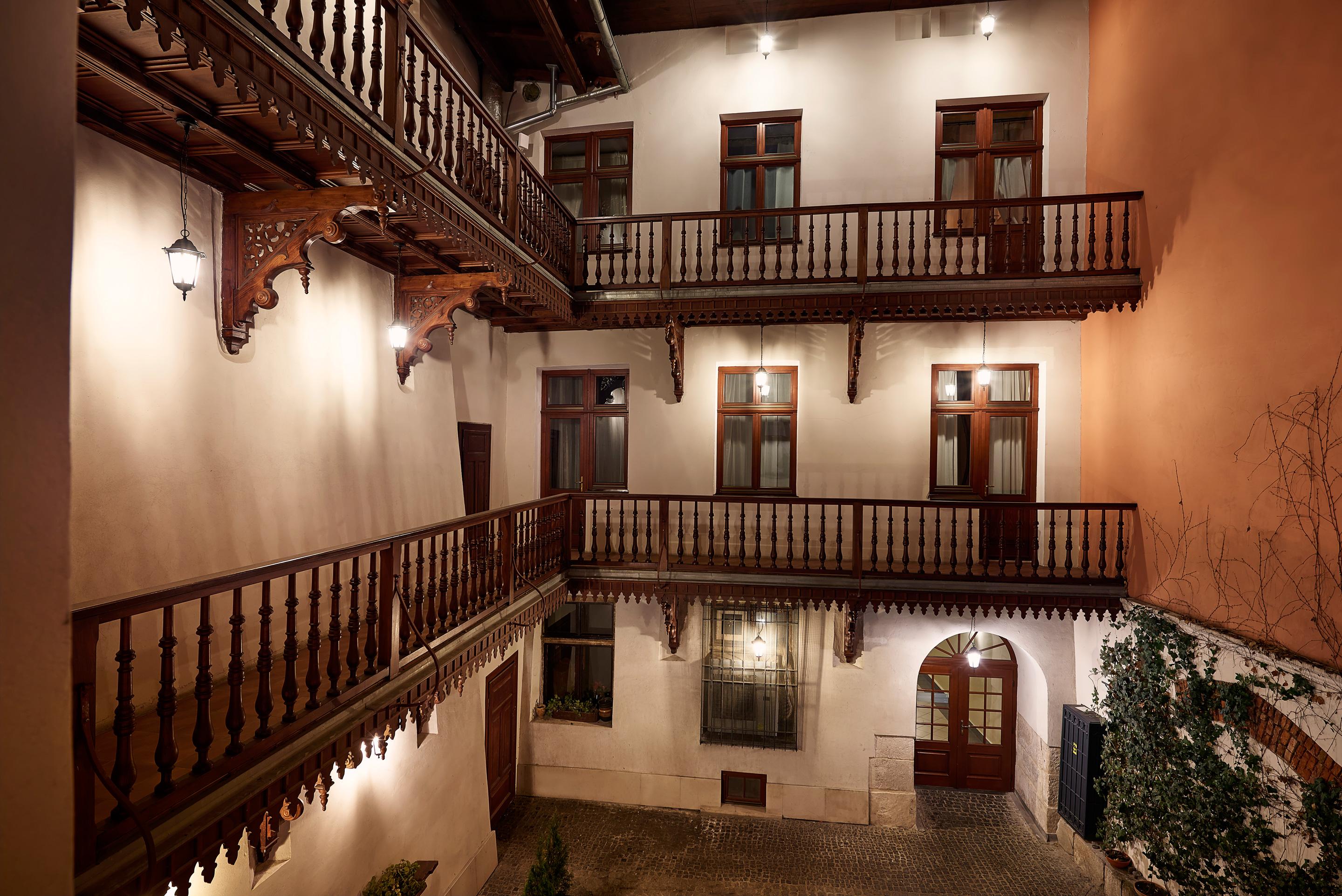 Aparthotel Golebia 8 3*