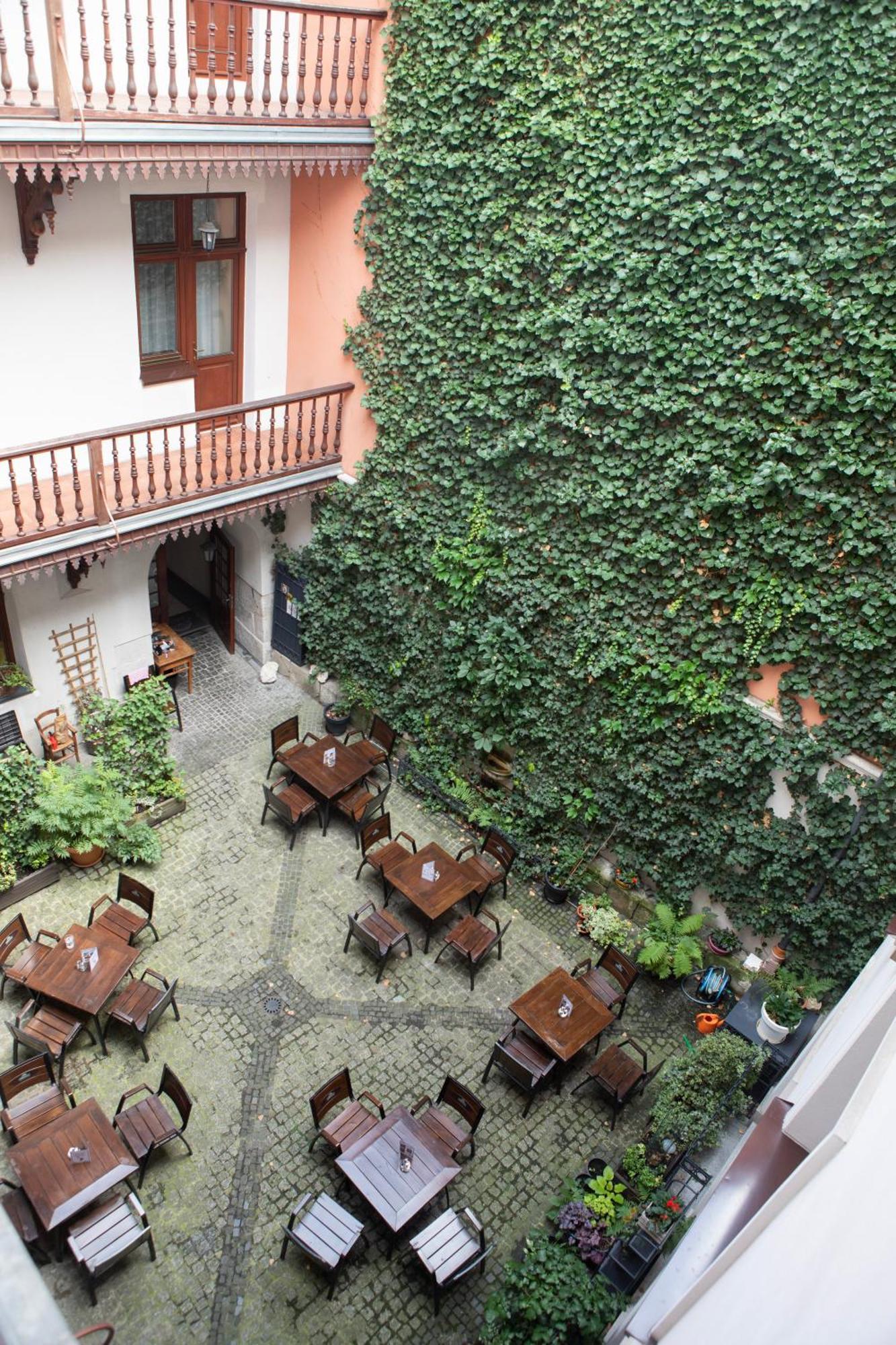 Aparthotel Golebia 8