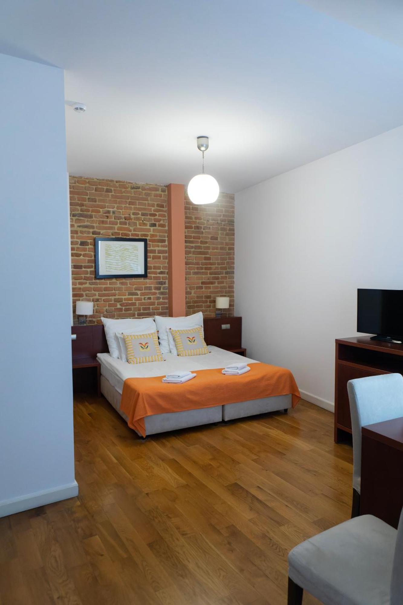 Golebia 8 Aparthotel
